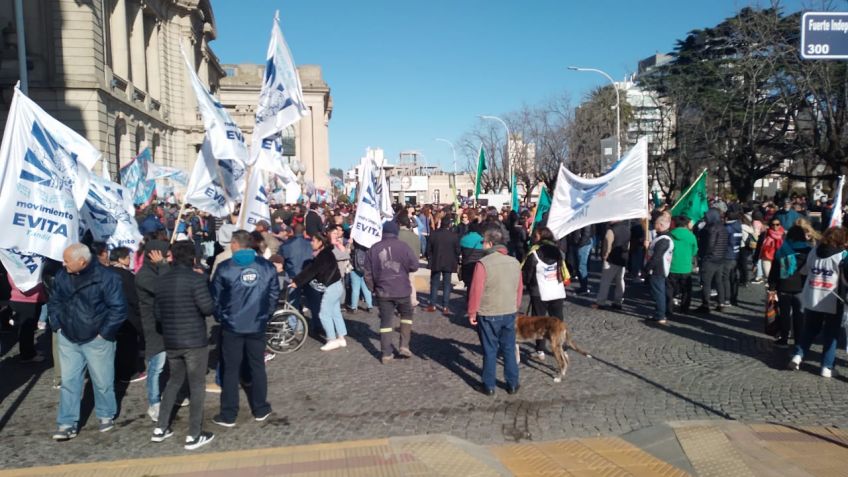 Con una movilización, en Tandil repudian el atentado contra Cristina