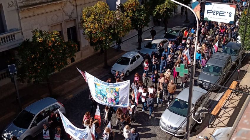 Con una movilización, en Tandil repudian el atentado contra Cristina