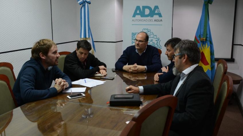 La Autoridad del Agua realizará estudios y monitoreos sobre el arroyo Langueyú 