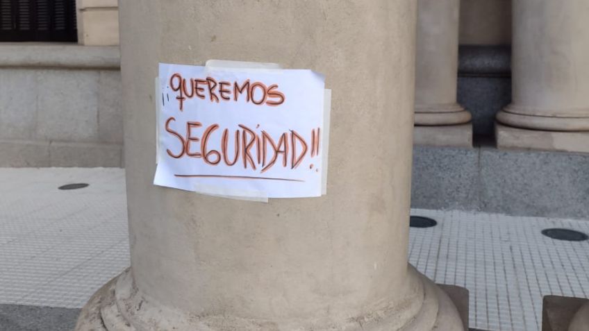 Estudiantes del ISFT Nro. 75 volvieron a protestar frente al Municipio