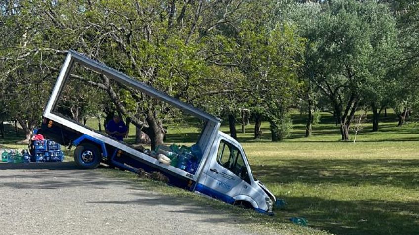 Camión sodero se despistó en la zona del lago: sin heridos