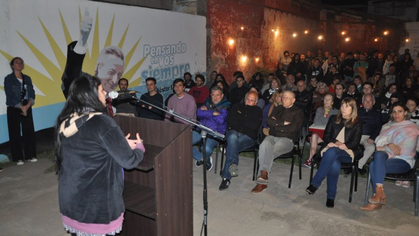 "La lealtad no es con un dirigente, sino con los intereses del pueblo"