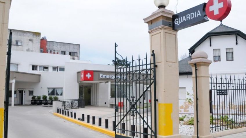 Joven quedó gravemente herido tras caer de su moto