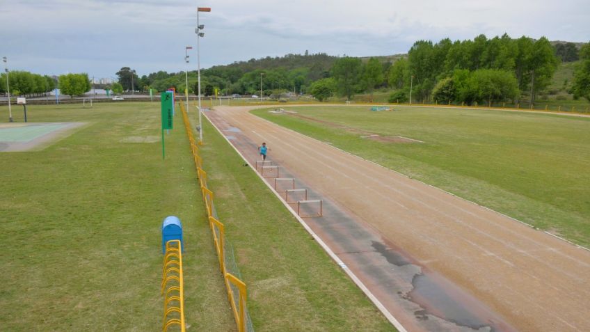 Iniciaron el proceso licitatorio de la primera etapa para la pista sintética de atletismo