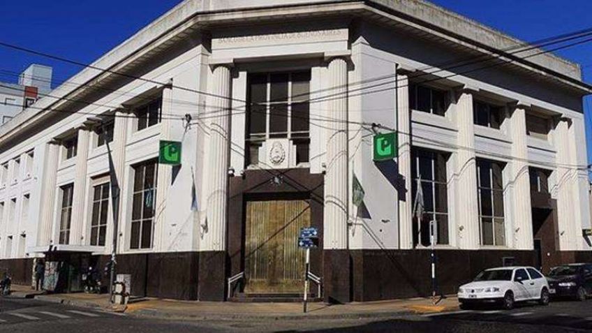 Los bancos comenzarán con el horario de Verano