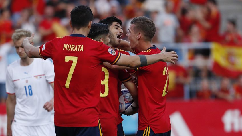 España aplastó a Costa Rica