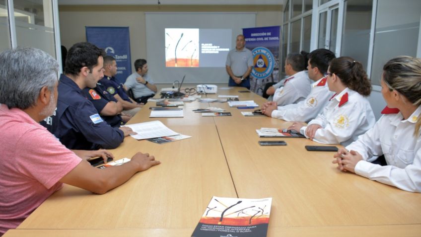 Defensa Civil procedió a presentar el plan de Prevención y Manejo de Incendios