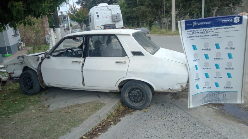 Choque entre auto y moto deja una persona herida