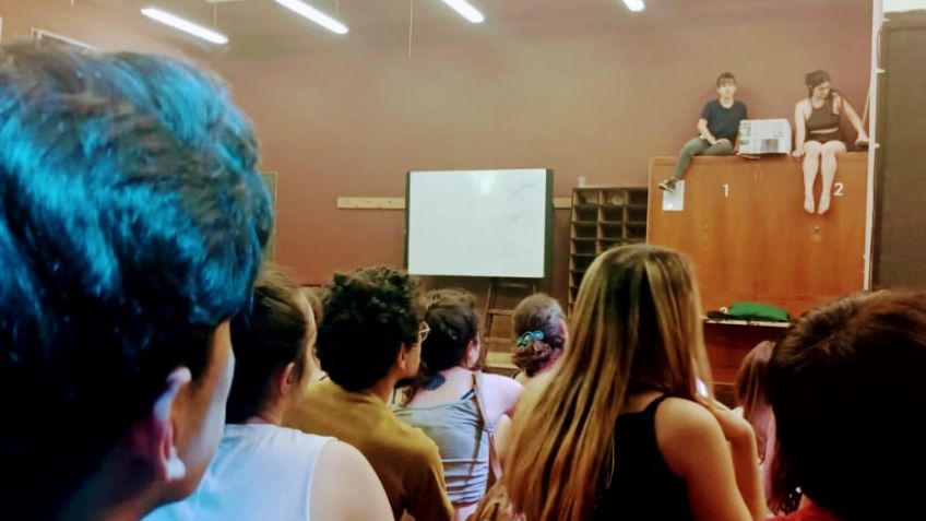 Numeroso público acompañó la muestra Cria de los estudiantes de Teatro