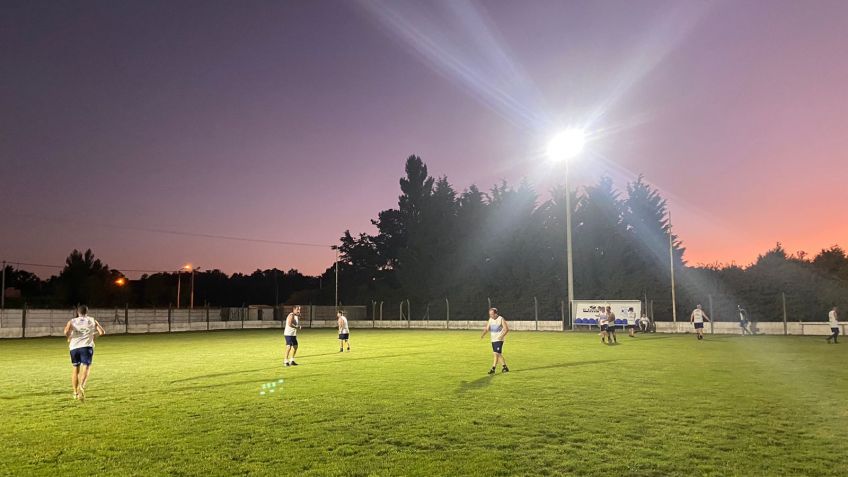 Gimnasia inauguró la nueva iluminación de su predio