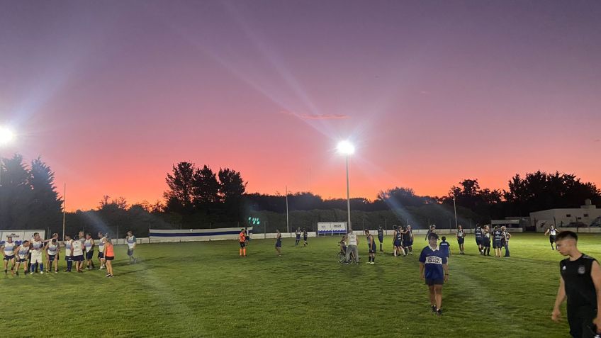 Gimnasia inauguró la nueva iluminación de su predio