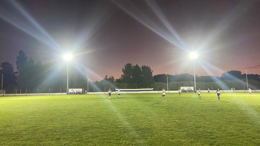 Gimnasia inauguró la nueva iluminación de su predio