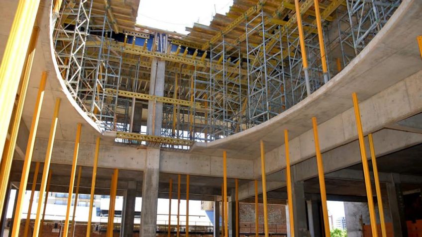 Lunghi recorrió el Paseo del Banco y destacó "la gran cantidad de inversiones privadas"