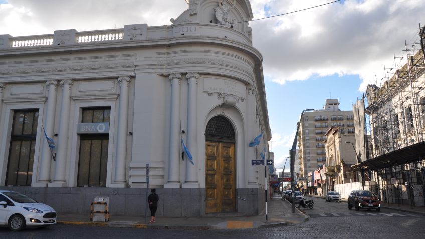 Este viernes 23 los bancos funcionarán en su horario habitual