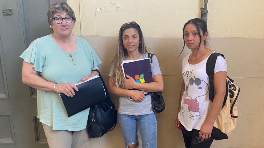 Vecinos de distintos barrios reclamaron por servicios de agua y cloacas