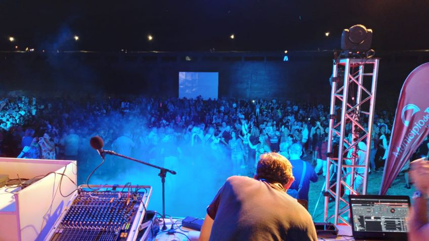 Cientos de tandilenses disfrutaron de la Fiesta Retro