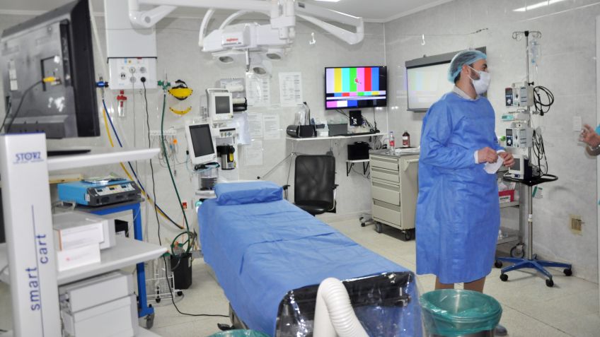 Se realizan los trabajos finales para la instalación del sistema de climatización en los quirófanos del Hospital