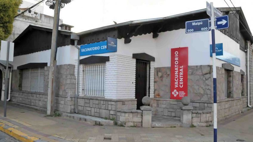 Se comenzó a aplicar la vacuna bivalente a mayores de 12 años