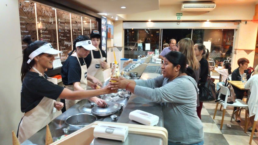 Se llevó a cabo la segunda edición de "La Noche del Helado"