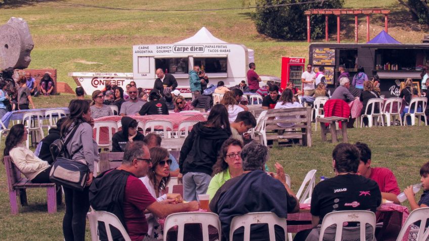 El Paseo Food Truck está instalado en el Murallón
