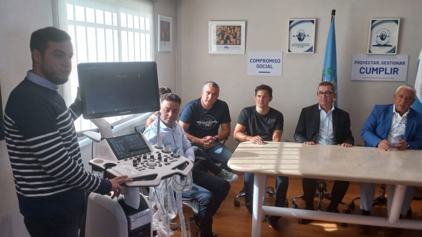 Amemt procedió a presentar un ecógrafo de última generación