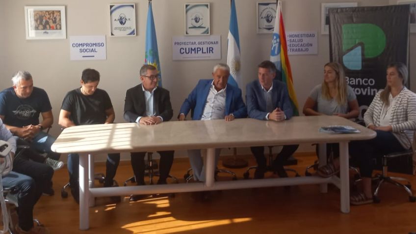Amemt procedió a presentar un ecógrafo de última generación