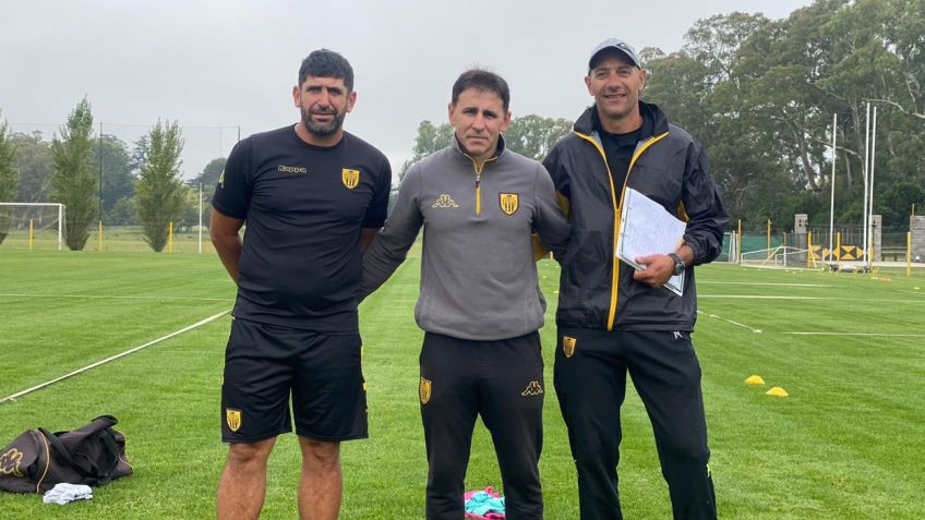 Santamarina oficializó la llegada de Jorge Izquierdo como DT