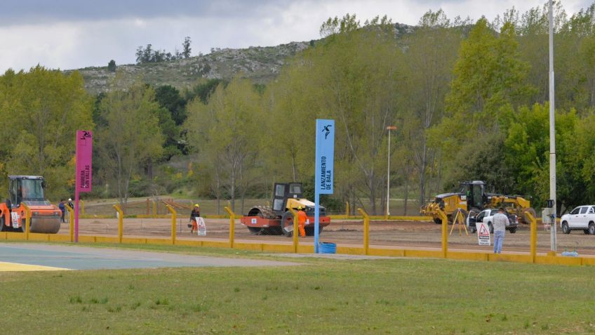 A buen ritmo continúan los trabajos en la nueva pista de atletismo Municipal