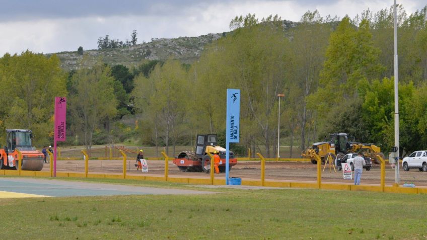 A buen ritmo continúan los trabajos en la nueva pista de atletismo Municipal