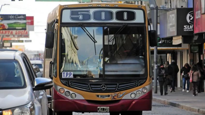 Presentaron tres proyectos para "mejorar el servicio y la calidad del transporte publico"