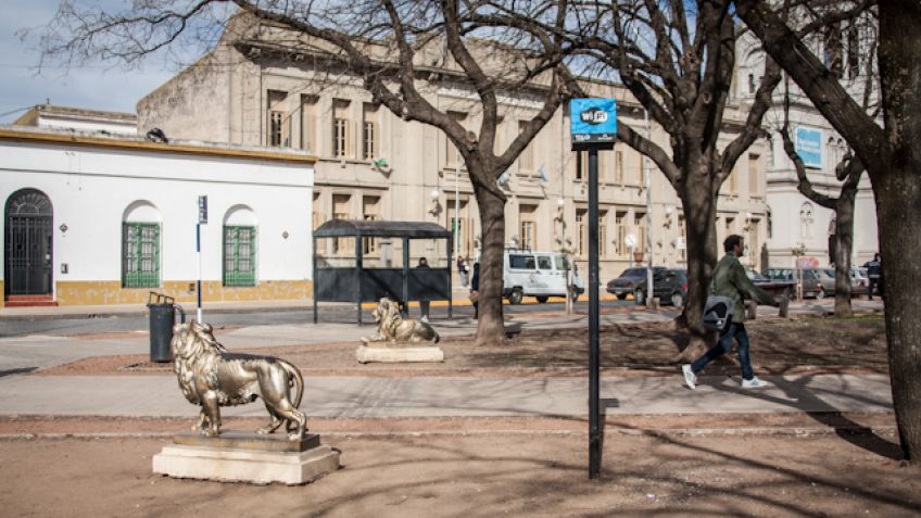 Se negó a convidar un cigarrillo y desde una moto le pegaron con un arma