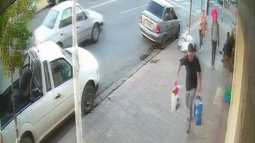 Persecución y robo frustrado en un supermercado