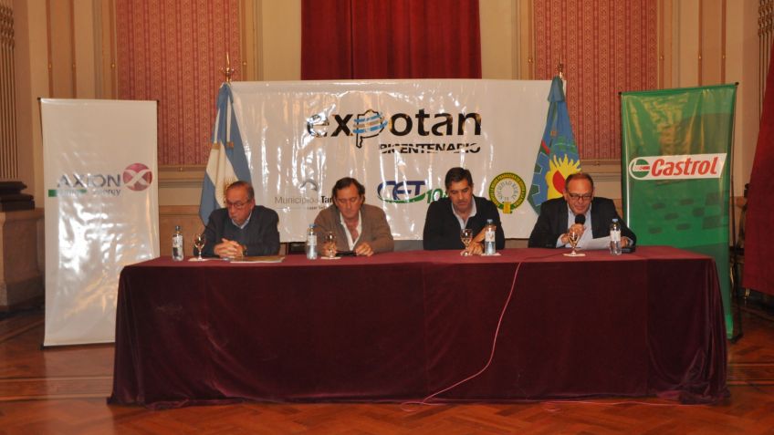 Se presentó oficialmente la "Expotan del Bicentenario" 