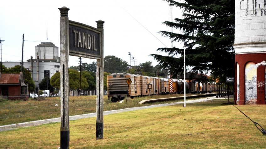 Intendentes de la región se reunirán por la vuelta del tren de cargas a Quequén
