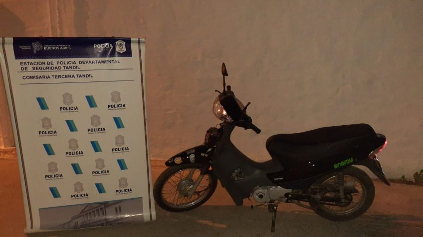 Interceptaron a un menor que se había robado una moto