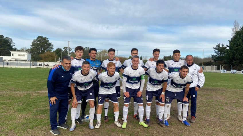 Gimnasia tropezó con Independiente, pero sigue como único líder