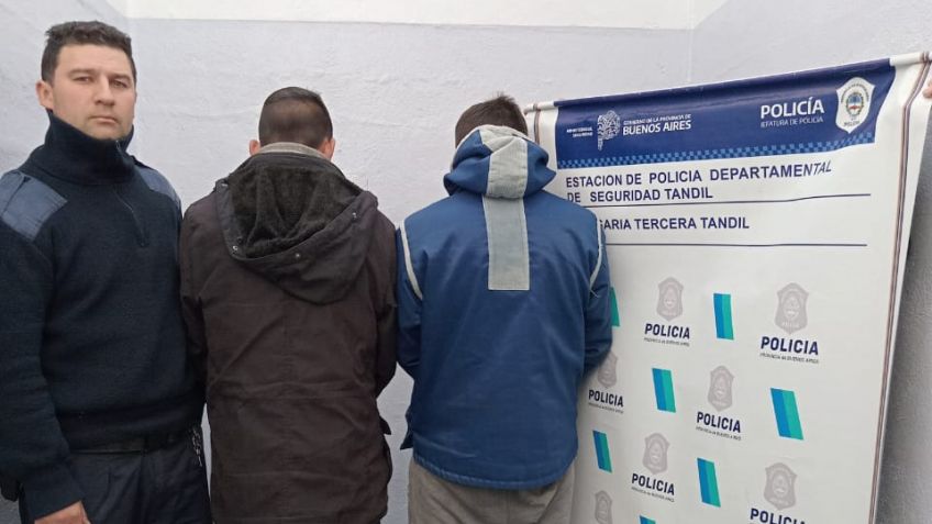 La policía detuvo a dos sujetos que instantes antes habían robado en un comercio 