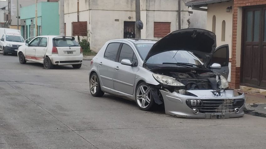 Dos automóviles chocaron en Colombia y Haití