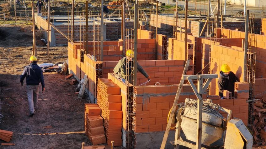 Continúa a buen ritmo la construcción de las 48 viviendas en el Barrio Arco Iris
