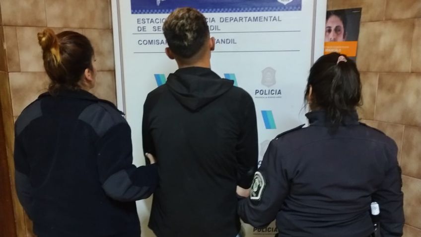 Un detenido por robar una camioneta a mano armada