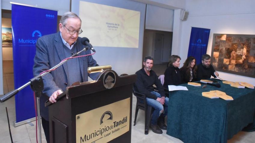 Se presentó el libro sobre la Historia de la Apicultura Tandilense
