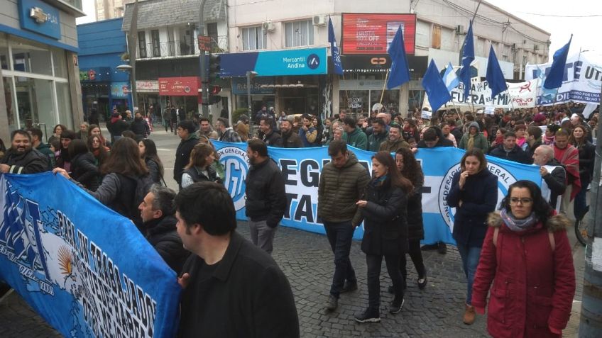 FOTO: FACEBOOK MESA INTERSINDICAL TANDIL