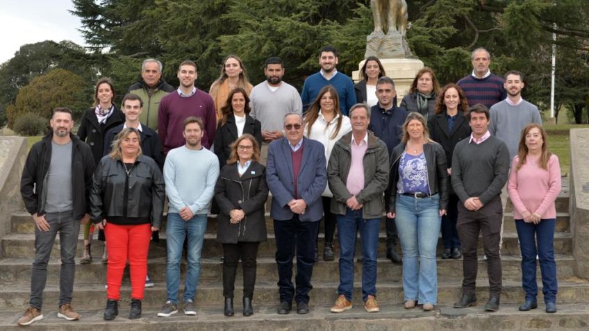 Lunghi presentó su lista completa de concejales para las PASO