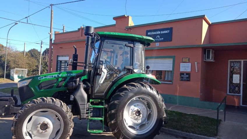 El Municipio adquirió nueva maquinaria que será destinada a Vela y Gardey