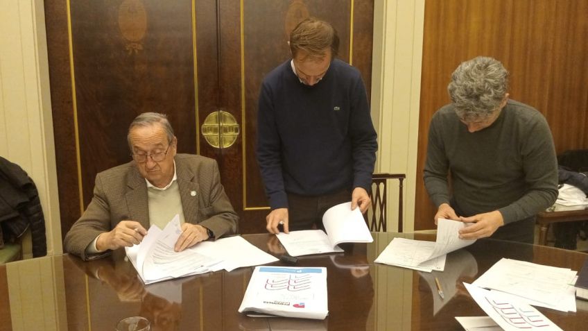 Lunghi firmó el acuerdo con Provincia Leasing para la compra de diversos vehículos