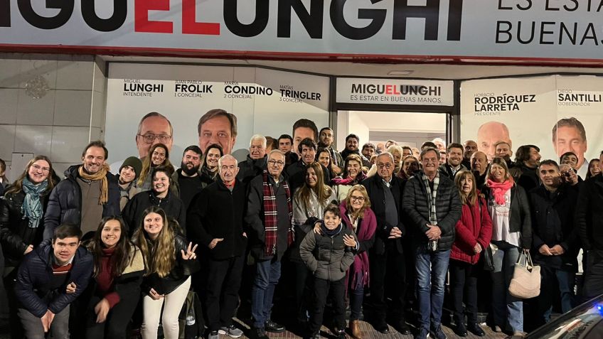 Lunghi inauguró su local de campaña