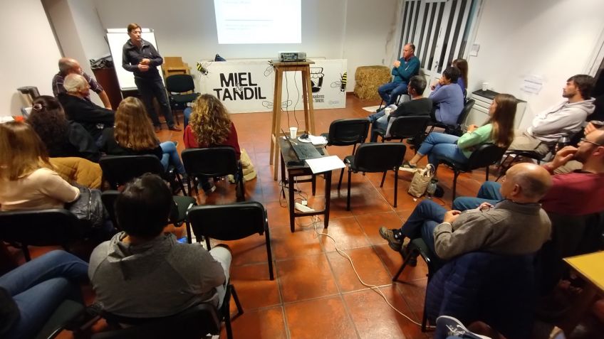 Los Fraccionadores se capacitan sobre el Sistema de Auditoría del Sello "Miel de Tandil"