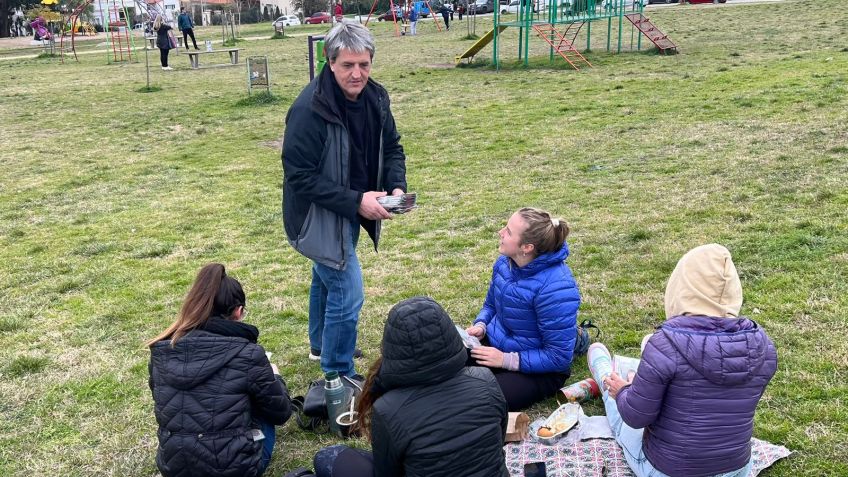 Nicolini recorre la ciudad para acercar propuestas y entregar su boleta