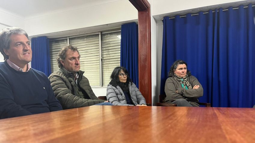 Nicolini visitó clubes y comprometió más de 100 millones de pesos para destinarlos al deporte 