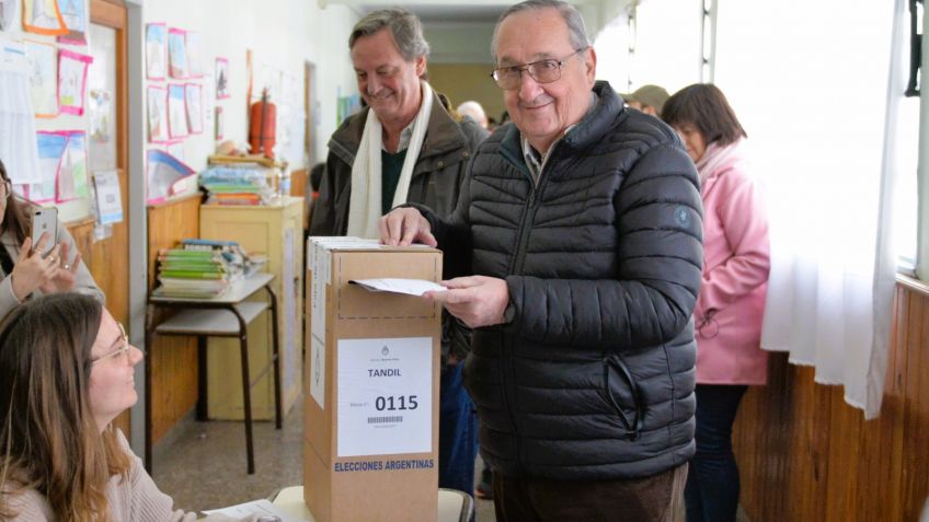 Votó Miguel Lunghi